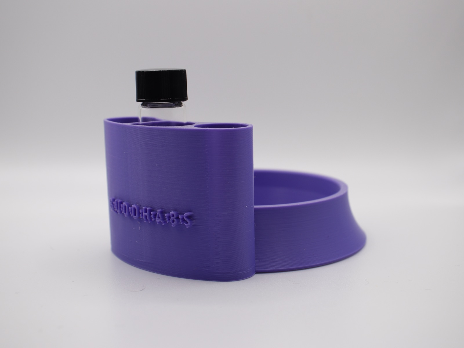 Purple Peak Pro stand viewed from the front.